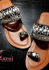 White and Black Kolhapuri chappal