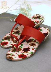 red and white kolhapuri chappal